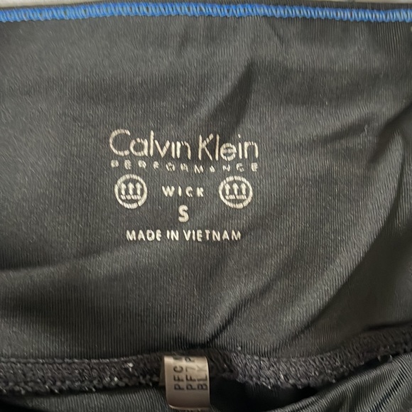Calvin Klein performance leggings 3/4 length - Picture 2 of 2